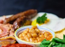 Salsiccia piccante e fagioli