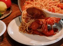 Spaghetti al pomodoro e pancetta