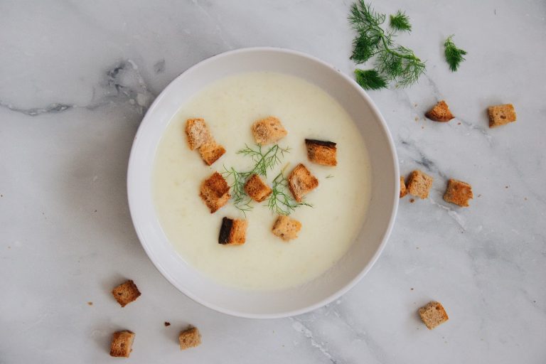 crema di cavolfiore con latte di cocco