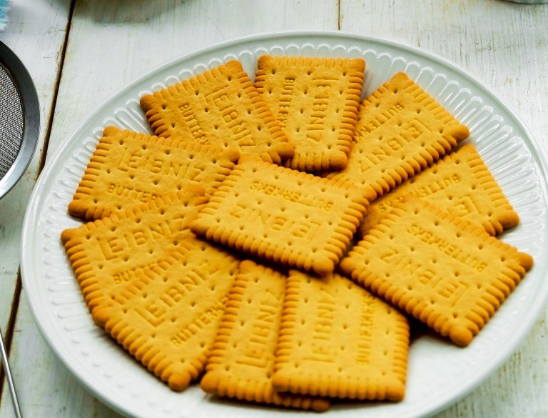 torta budino con biscotti