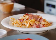 pappardelle di pane e speck