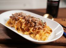 tagliatelle ragù faraona e porcini