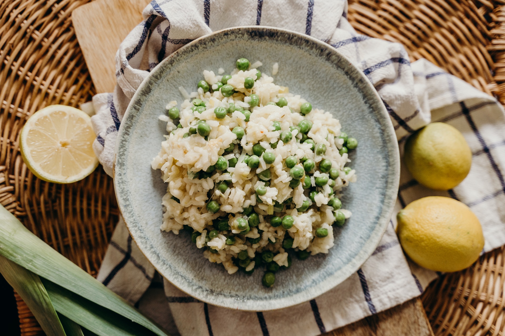 Risi e bisi: la ricetta veneta della classica zuppa di riso e piselli ...