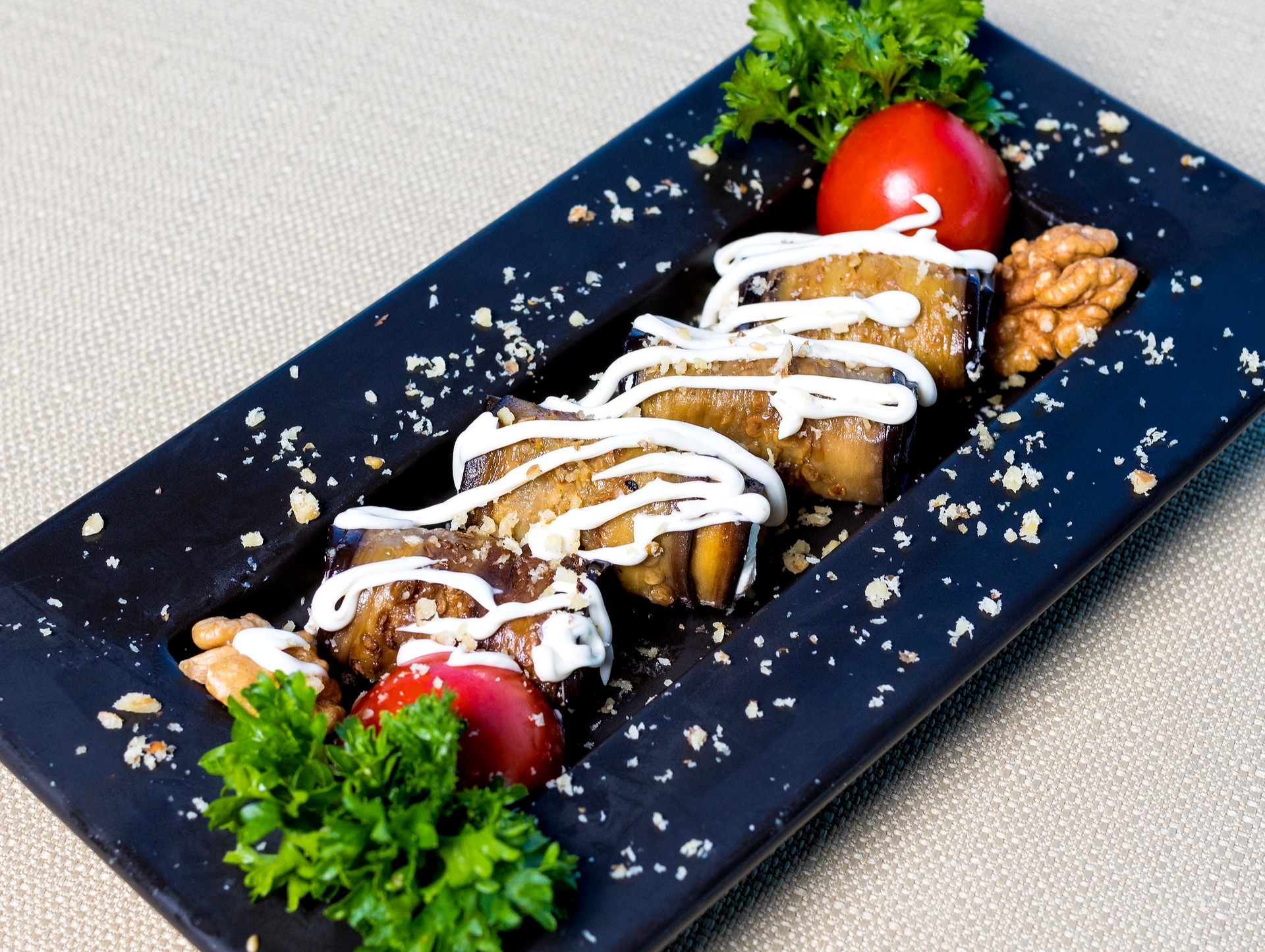 cannoli di melanzane ripieni