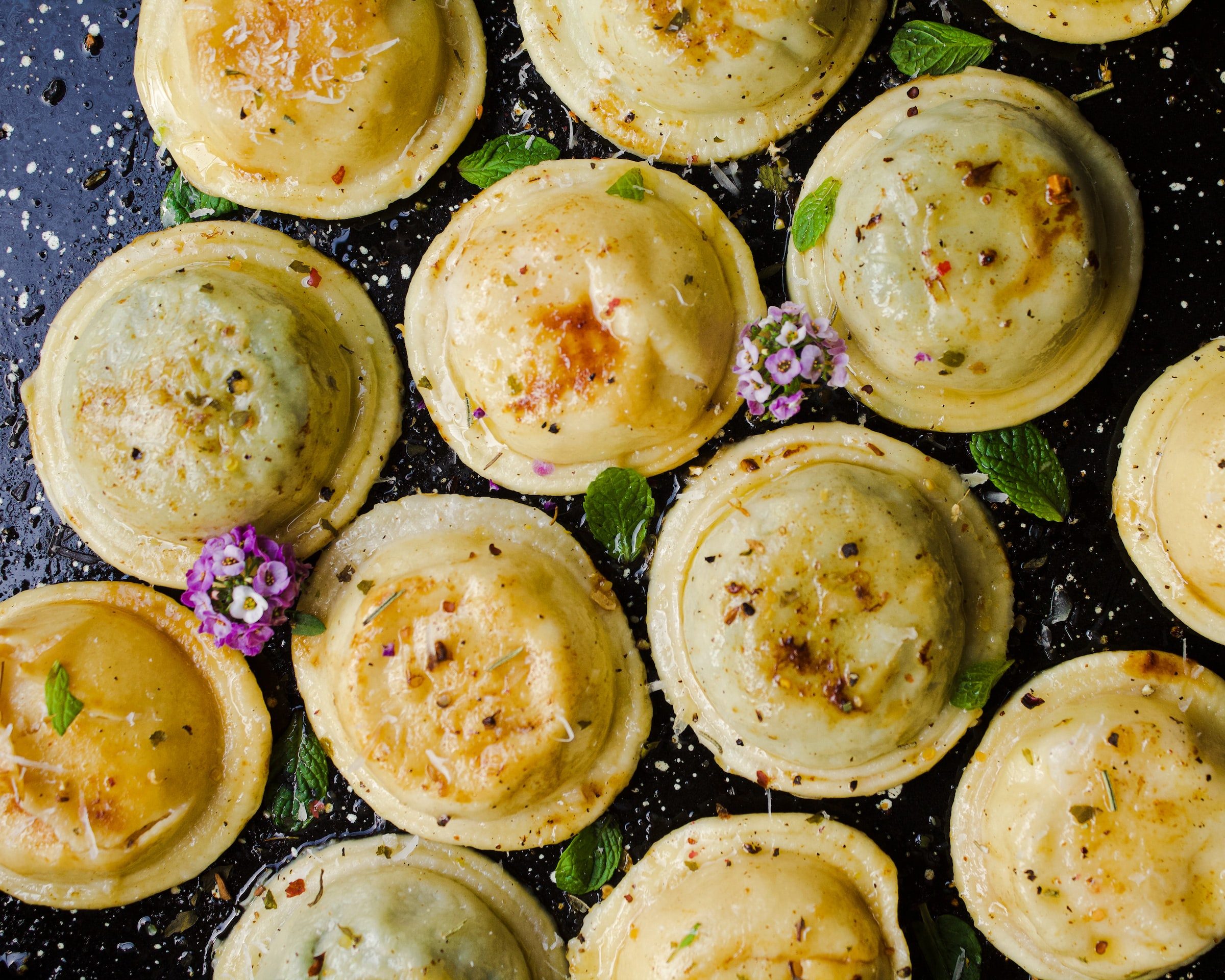 ravioli gamberi e burrata ricetta