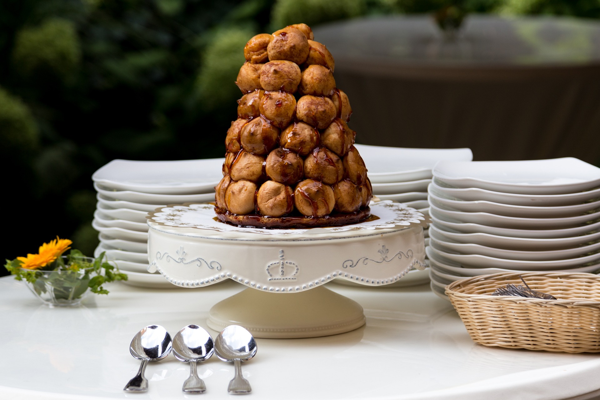 Croquembouche