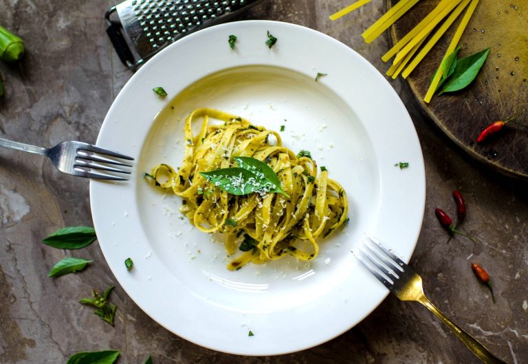 pasta seppie e pesto ricetta