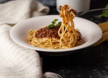 pasta al ragù di soia e funghi shiitake