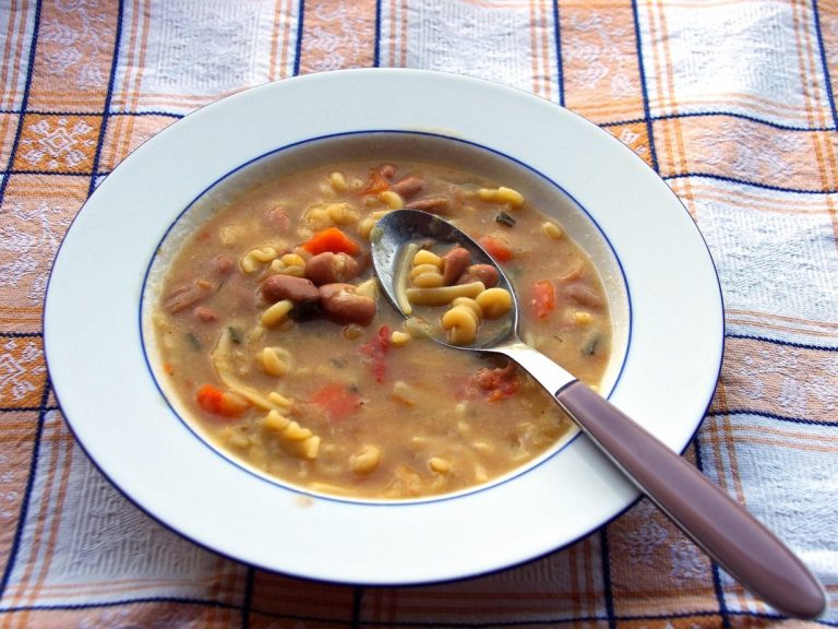 pasta e fagioli in brodo ricetta veloce