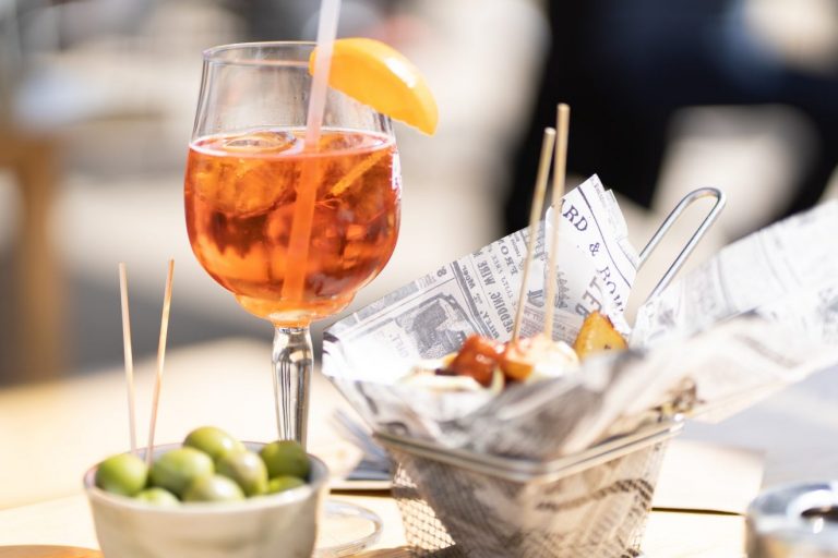 aperitivo terrazza aperol milano costo