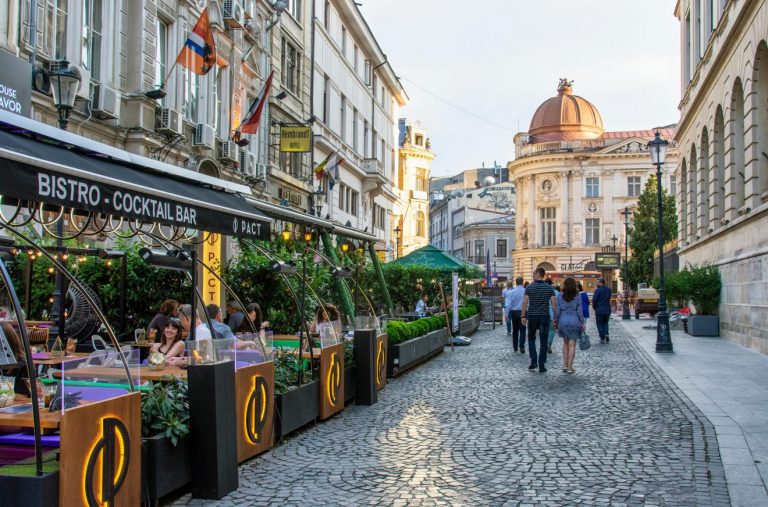 quanto costa mangiare a bucarest