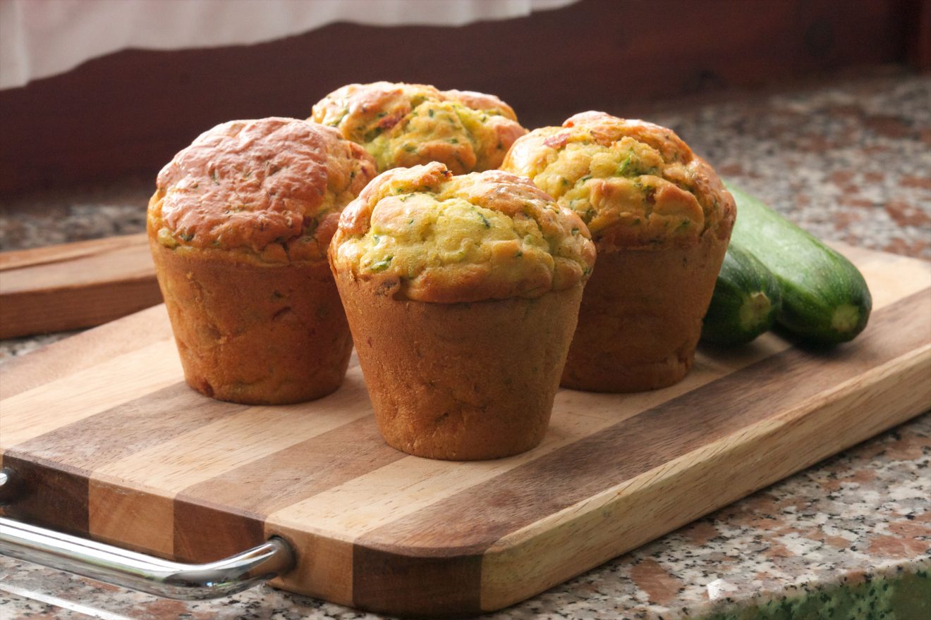 muffin salati zucchine e prosciutto cotto