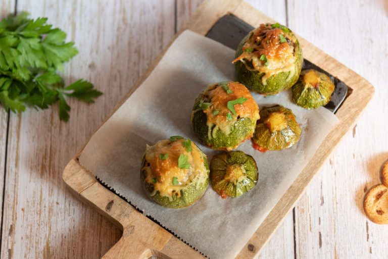 zucchine tonde ripiene di provola affumicata