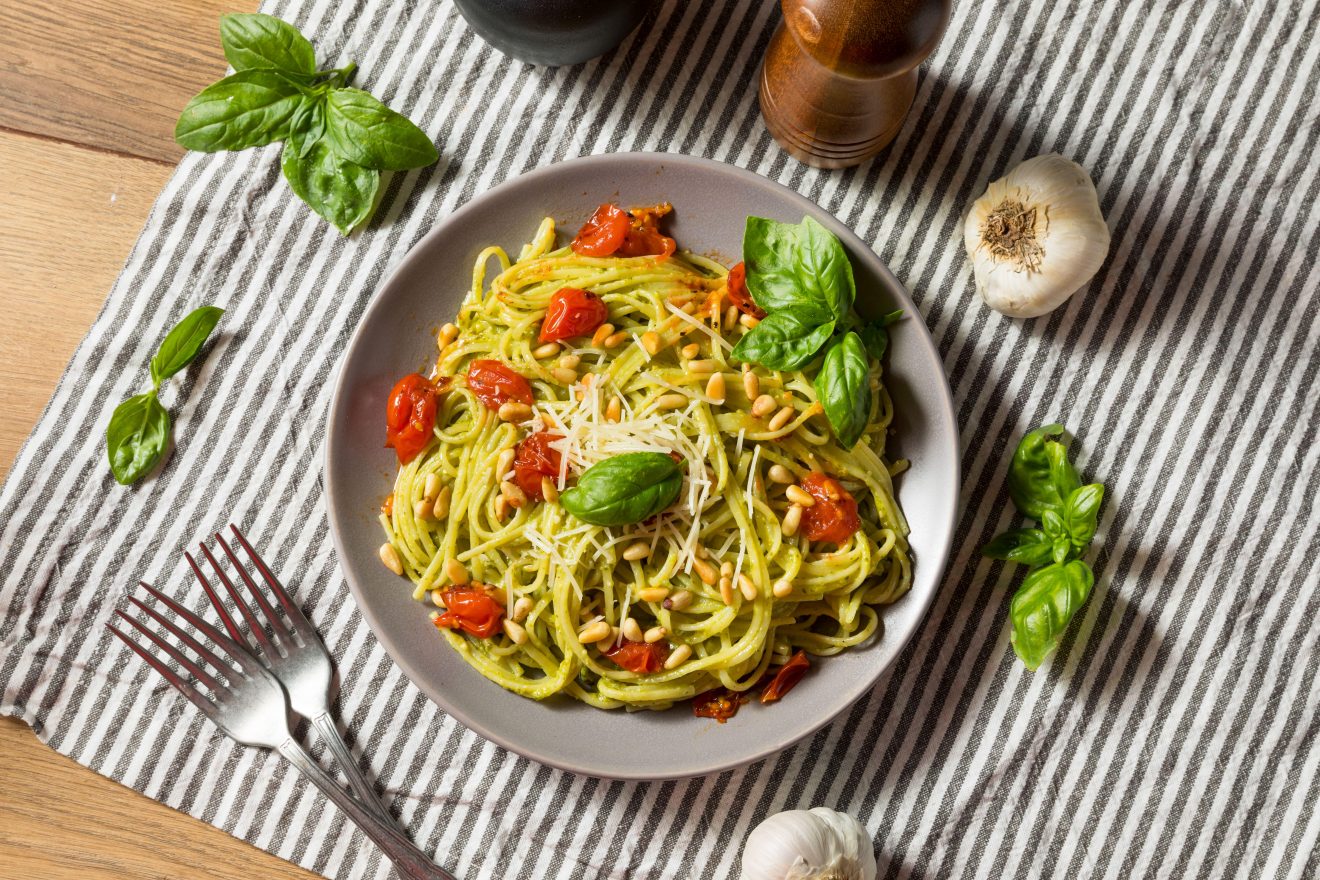 Pasta fredda pesto pomodorini confit