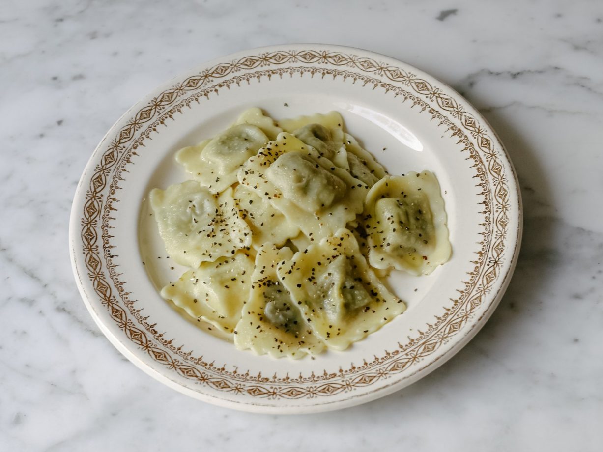 ravioli borragine salsa noci