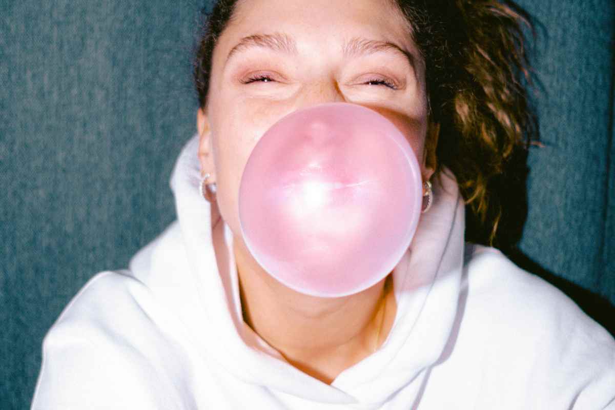 Attenzione alle gomme da masticare, in soli 8 minuti possono rovinarti la salute:, ecco il motivo